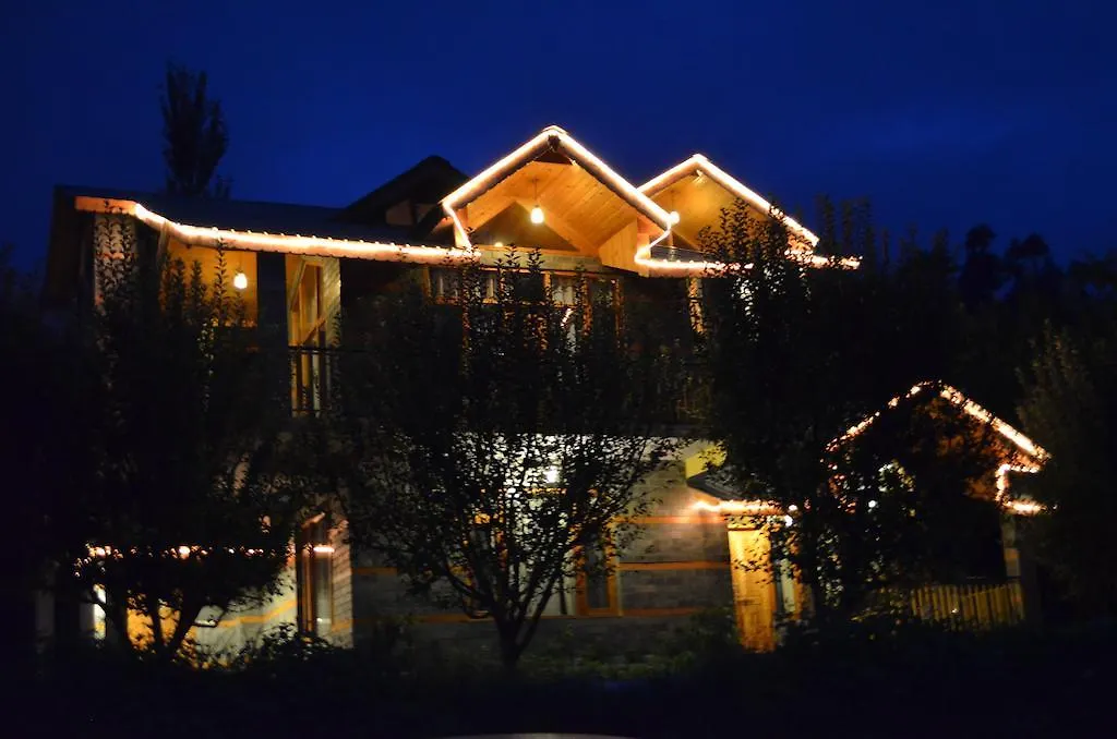 Gezellig Inn - Tree Hill Cottages & Kanyal Villas-1