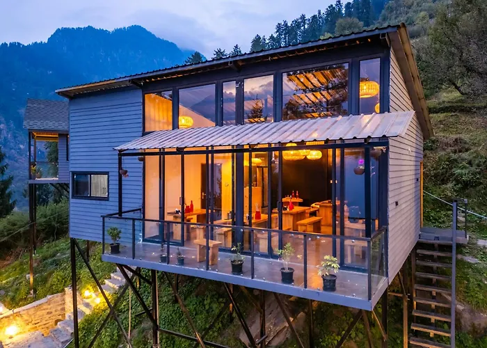 Montane Chalet , Sethan Manali 